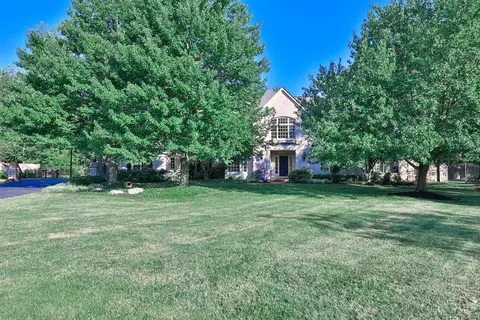 7600 Foxgate Ln, Cincinnati, OH 45243