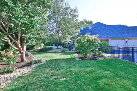 7600 Foxgate Ln, Cincinnati, OH 45243 photo 9