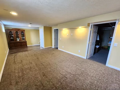 Living - 5984 W Fork Rd, Cincinnati, OH 45247 photo 6 of 6