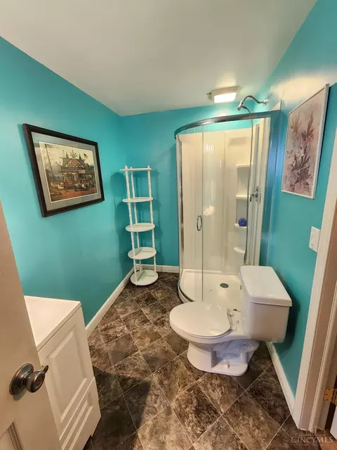 Bath - 5984 W Fork Rd, Cincinnati, OH 45247 photo 4 of 4
