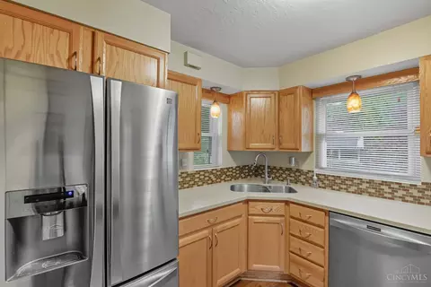 3055 Westbrook Dr, Cincinnati, OH 45238 photo 11