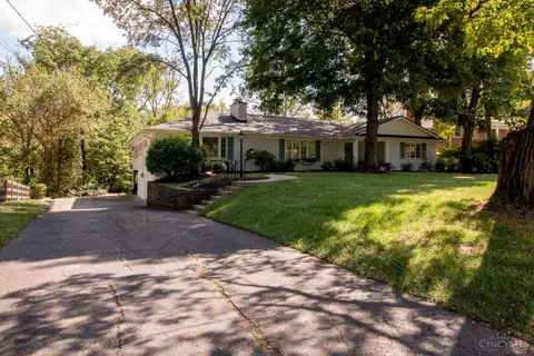 Exterior - 2000 Beech Grove Dr, Cincinnati, OH 45233 photo 4 of 15