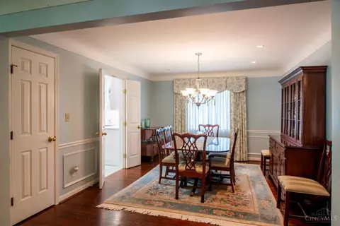 Dining - 2000 Beech Grove Dr, Cincinnati, OH 45233 photo 1 of 6
