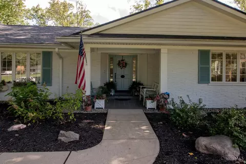 Exterior - 2000 Beech Grove Dr, Cincinnati, OH 45233 photo 7 of 15