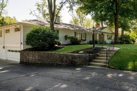 Exterior - 2000 Beech Grove Dr, Cincinnati, OH 45233 photo 5 of 15