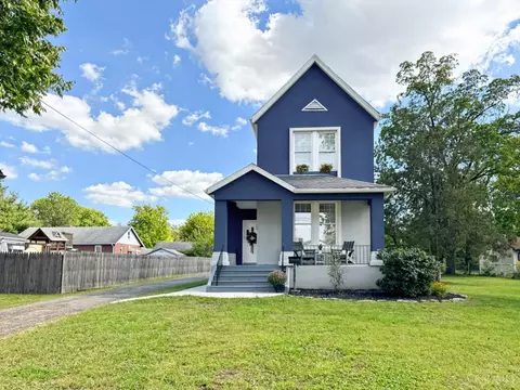 8476 St Clair Ave, Cincinnati, OH 45236