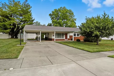 8916 Blossom Dr, Cincinnati, OH 45236