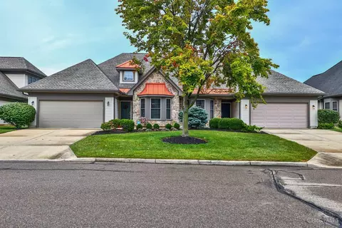 1708 Harmon Dr, Wyoming, OH 45215