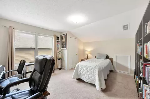 2348 Oaktree Pl, Cincinnati, OH 45238 photo 26