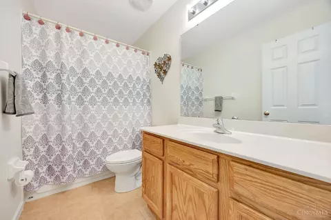 2348 Oaktree Pl, Cincinnati, OH 45238 photo 29