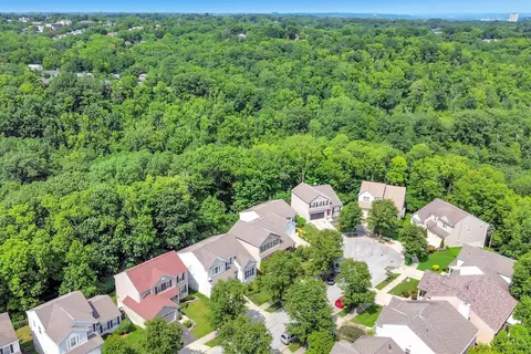 2348 Oaktree Pl, Cincinnati, OH 45238 photo 2