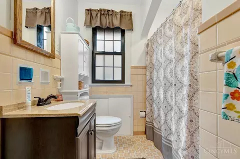 Bath - 5027 Sidney Rd, Cincinnati, OH 45238 photo 1 of 1