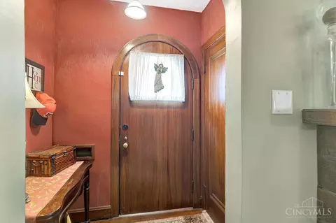 Entry Way - 5027 Sidney Rd, Cincinnati, OH 45238 photo 1 of 3