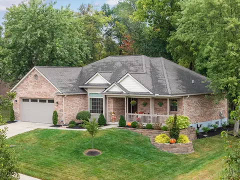 6172 Spring Lake Dr, Hamilton, OH 45011