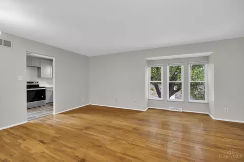 6119 Ridgeacres Dr, Golf Manor, OH 45237 photo 8