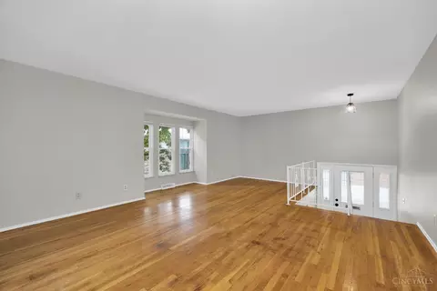 6119 Ridgeacres Dr, Golf Manor, OH 45237 photo 6