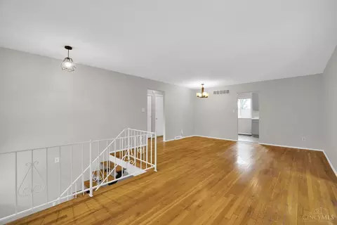6119 Ridgeacres Dr, Golf Manor, OH 45237 photo 7