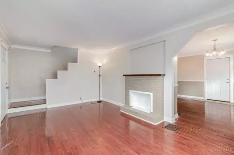 6520 Roe St, Cincinnati, OH 45227 photo 4