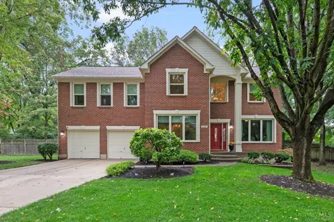 3204 Dogwood Ct, Loveland, OH 45140