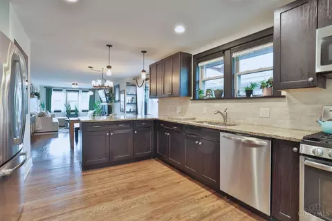 Kitchen - 6908 Windward St, Cincinnati, OH 45227 photo 3 of 4