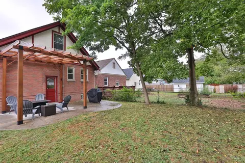 Exterior - 6908 Windward St, Cincinnati, OH 45227 photo 4 of 7