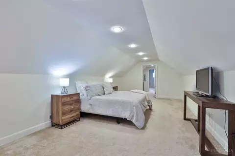 Bedroom - 6908 Windward St, Cincinnati, OH 45227 photo 4 of 5