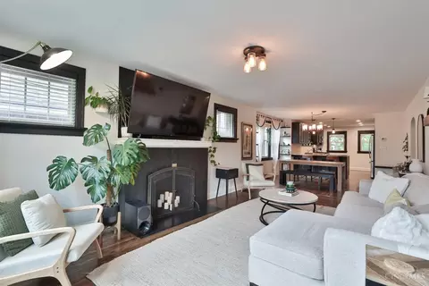 Living - 6908 Windward St, Cincinnati, OH 45227 photo 3 of 3