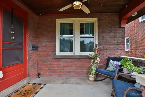 Exterior - 6908 Windward St, Cincinnati, OH 45227 photo 3 of 7