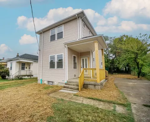 36 Laurel St, Cincinnati, OH 45216