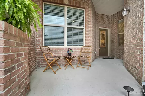 5895 Springview Cir, Mason, OH 45040 photo 2