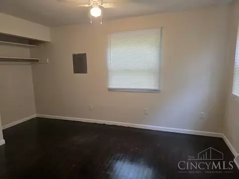 116 Clinton Springs Ave, Cincinnati, OH 45217 photo 5