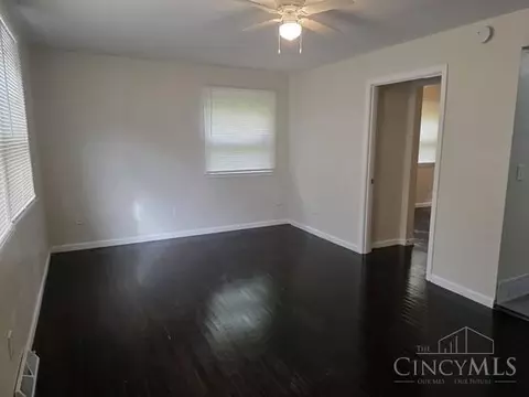 116 Clinton Springs Ave, Cincinnati, OH 45217 photo 4