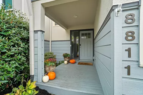 8811 Montgomery Rd, Cincinnati, OH 45236 photo 3