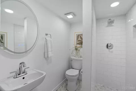 8811 Montgomery Rd, Cincinnati, OH 45236 photo 40