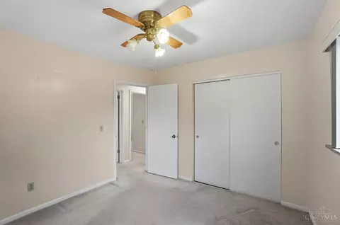 Bedroom - 8584 Mockingbird Ln, Cincinnati, OH 45231 photo 6 of 6
