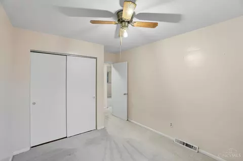 Bedroom - 8584 Mockingbird Ln, Cincinnati, OH 45231 photo 4 of 6