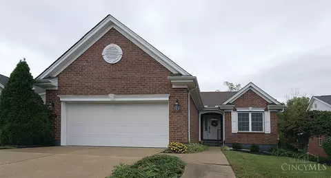 2830 Parkwalk Dr, Cincinnati, OH 45239