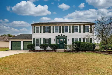 213 Heathrow Ct, Hamilton, OH 45013