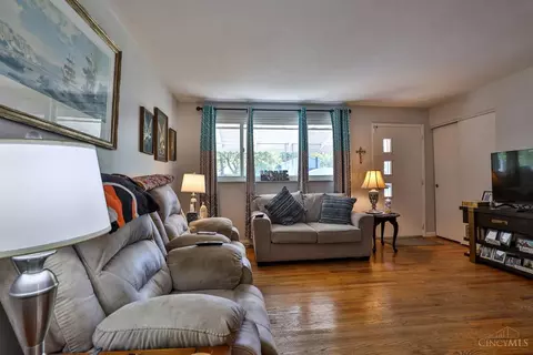 Living - 5643 Red Cedar Dr, Cincinnati, OH 45224 photo 2 of 3