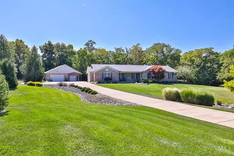 4005 Hollin Ln, Hamilton, OH 45013