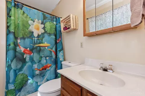 Bath - 331 Spring Grove Dr, Georgetown, OH 45121 photo 1 of 2