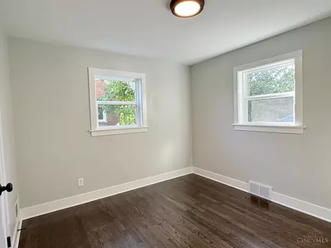Bedroom - 3925 Limerick Ave, Cincinnati, OH 45236 photo 1 of 3
