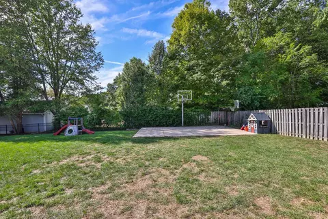 Exterior - 2193 Flaxen Ct, Cincinnati, OH 45244 photo 8 of 14