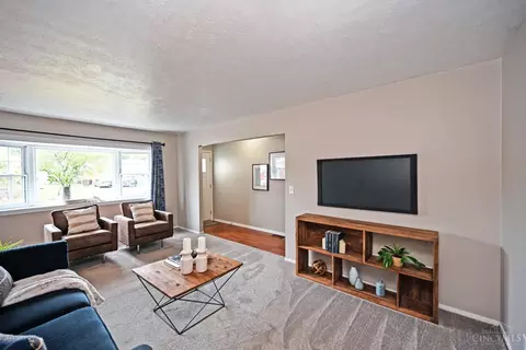 Living - 11501 Raphael Pl, Forest Park, OH 45240 photo 2 of 3