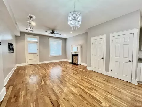 Living - 709 Mcmillan St, Cincinnati, OH 45206 photo 1 of 4