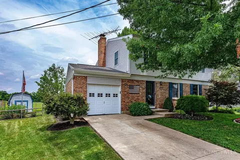 9949 Grasscreek Ct, Cincinnati, OH 45231