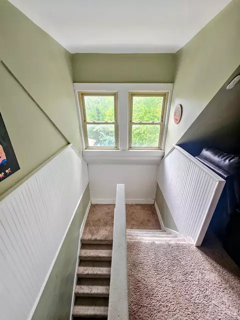 Entry Way - 820 Suire Ave, Cincinnati, OH 45205 photo 7 of 13