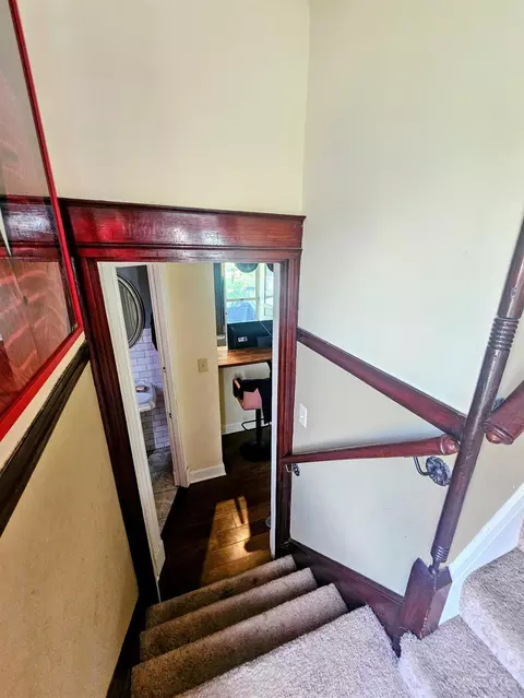 Entry Way - 820 Suire Ave, Cincinnati, OH 45205 photo 6 of 13