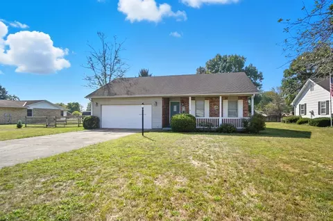 180 Vernon Pl, Carlisle, OH 45005