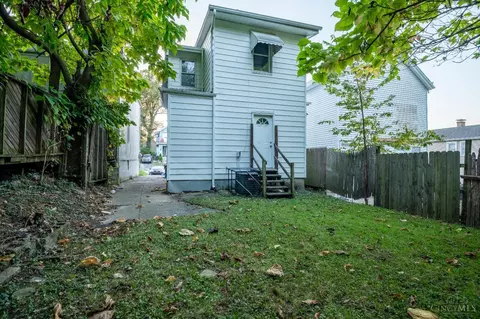 Exterior - 1634 Gilsey Ave, Cincinnati, OH 45205 photo 2 of 4